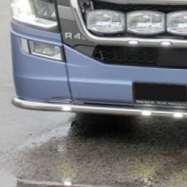 2654483&#x20;Tubo&#x20;delantero,&#x20;para&#x20;paragolpes&#x20;altos,&#x20;con&#x20;LED.